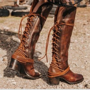 New in box Freebird by Steven Cognac Coal Boots